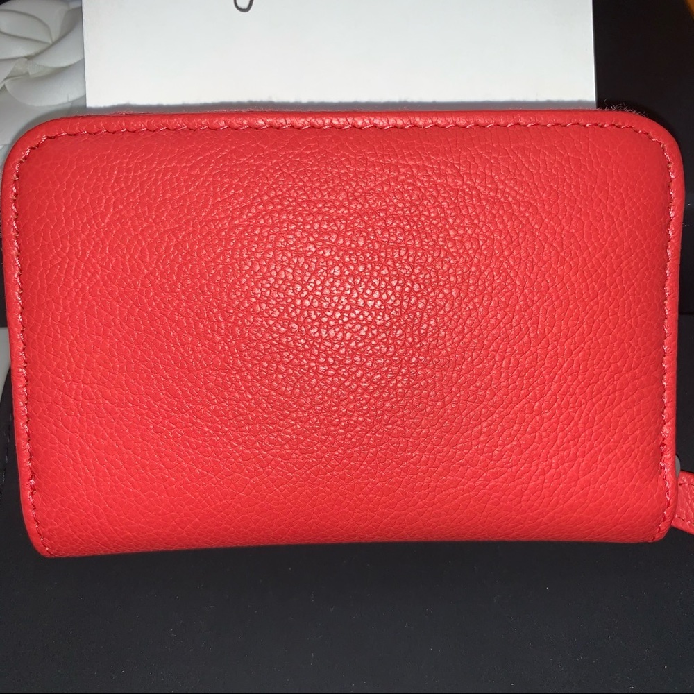 Chanel Zipped Card Holder - Picture 2 of 5